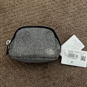 Lululemon Everywhere Belt Bag Nano Glitter